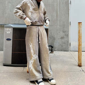 Traje de chándal bordado de marca personalizada, diseño de lavado ácido, comodidad de algodón para gimnasio, estilo callejero y ropa informal - Product Image 4