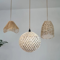 Lámpara colgante hecha a mano, lámpara de pared de ratán, artículo artesanal, artesanía de bambú, decoración del hogar, OEM, ODM, hecho en Vietnam