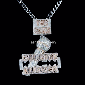Joyería Cristiana Hip Hop Unisex GILLETTE de la Mejor Calidad, Personalizada en Plata de Ley 925 con Baño de Oro de 10K y Moissanita Corte Baguette para Fiesta - Product Image 2