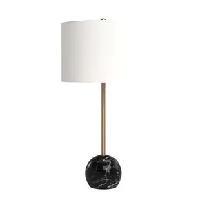 Lámpara de mesa de metal de lujo para sala de estar, luz de noche elegante para interiores de casas modernas - Product Image 4