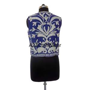 Veste élégante pour femmes en coton brodé Suzani, demi-manches, courte, d'hiver, faite à la main, pour les événements et les fêtes - Product Image 6