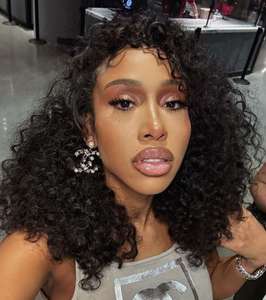 วิกผมลูกไม้ HD แบบหยิกฟู 100% ผมแท้ธรรมชาติ ไม่ผ่านการแปรรูป  จัดเรียงเกล็ดผม  ยาวพิเศษ  ถอนขนแล้ว  ไม่ต้องใช้กาว - Product Image 3