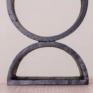 Sculpture métallique abstraite de haute qualité au design circulaire, style vintage européen, décoration moderne pour la maison - Product Image 4