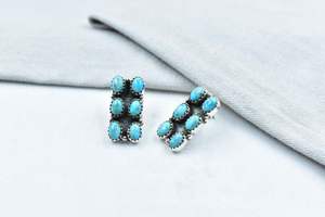 Pendientes hechos a mano de turquesa Mojave, pendientes de poste de plata esterlina para mujer - Product Image 4