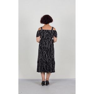 Vestito con dettagli sulle spalle taglie forti vestito550