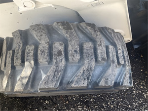 รถลื่นไถลใช้ล้อ2020 S740 EPA CE ISO ได้รับการรับรองในสภาพดีรถลื่นไถลพร้อมส่ง - Product Image 3