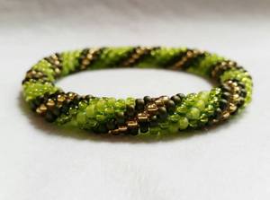 Brazalete de abeja con cuentas hecho a mano-Brazalete para mujeres y niñas - Product Image 3