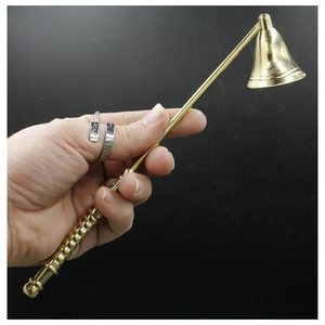 Abatidor de velas de metal de latón de color acero Abatidor de velas chapado en oro de buena calidad a precio mayorista Diseños de temas decorativos - Product Image 5