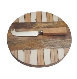 Tabla de quesos y cuchillos de madera y resina de diseñador de Venta caliente, tabla de desayuno, plato de charcutería de madera - Product Image 1