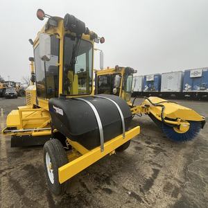 Balai supérieur DT74J à vendre - Product Image 1