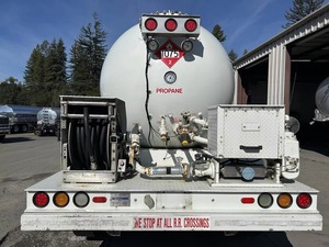 Camión Tractor de Carretera Usado 6x4, Diésel, de Servicio Pesado, para Logística Comercial, Transporte de Mercancías y Contenedores - Product Image 3