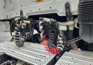 Cabeza Tractora Usada de Alta Calidad Premium 1851 4X2 - Disponible para Fabricación Industrial OEM y ODM con Garantía de 3 Años para Exportación - Product Image 4