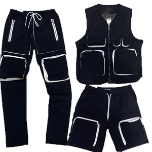 Dos piezas negro bolsillos estilo callejero logotipo personalizado hombres chándal chaqueta y pantalones conjuntos chándal pantalones cortos conjunto hombres - Product Image 1