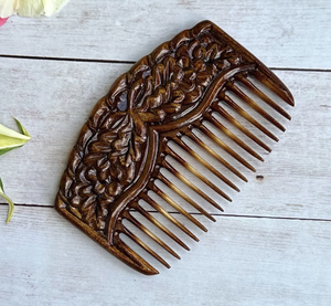 Peigne Tayyab artisanal en bois de cerisier noir à dents larges pour cheveux bouclés, outil de coiffage en bois naturel pour des cheveux sains - Product Image 2