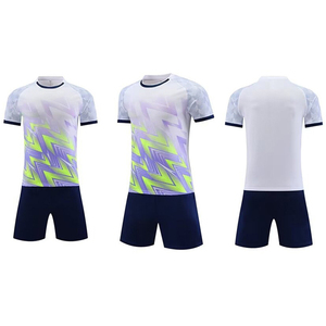 Maillots longs de football pour hommes Ensemble de maillots de football pour garçons Uniforme de football personnalisé Costumes de sport pour enfants Maillot de football d'été - Product Image 2