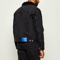 Veste en denim sherpa noire personnalisée pour homme |   Veste en jean pour camionneur OEM |   Manteau en jean d'hiver à col en polaire, marque privée, logo personnalisé