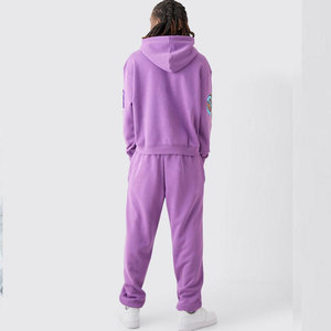 Survêtement en détresse fabriqué en usine Outclass Fashion Trendy Look Nouveau design de logo imprimé en sérigraphie Combinaison de survêtement délavée à l'acide très vendue - Product Image 2