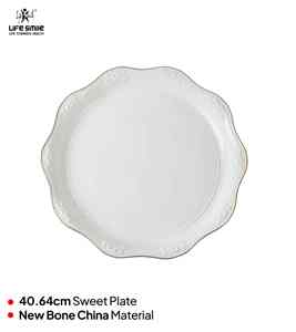 Nouveau Bone China Floral-Design Plat De Service Blanc avec Embellissement Doré pour la Fête Plat Doux En Porcelaine Élégant - Product Image 2