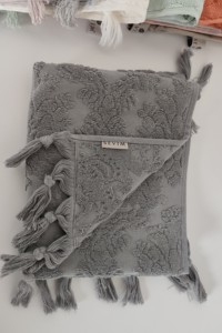 Serviette de bain en éponge Jacquard 90*150cm coton turc doux haute absorption tendance couleurs gland bord 480 GSM - Product Image 4