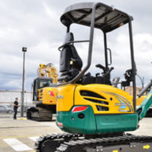 XE40 Mini pelle avec télécommande Capacité de 4 tonnes Eaton Cylindre hydraulique Pompe à moteur Boîte de vitesses-Composants de base inclus - Product Image 2