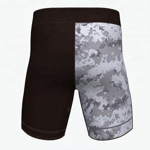 MOQ bajo Pantalones cortos MMA cómodos para hombres Entrenamiento de color sólido Arte marcial Servicio OEM Pakistán Hecho Precio barato - Product Image 4
