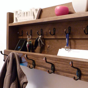 Percha de Madera con Acabado Natural para Exhibición de Ropa en el Hogar o Tienda, Percha de Madera de Alta Calidad para Uso en Armarios - Product Image 1