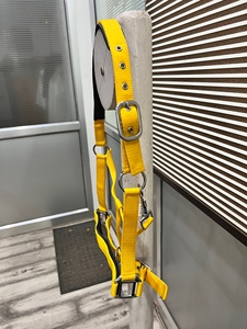 Halter de caballo antideslizante de poliéster 100% para equipo de seguridad corporal de equitación, tamaño personalizado y exportación de marca desde la India - Product Image 3