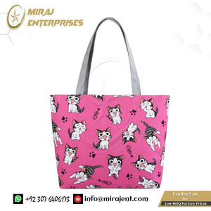 กระเป๋าถือผ้าใบชายหาดพับได้พิมพ์ลายใบไม้สีเขียวสำหรับผู้หญิงสำหรับฤดูร้อนโลโก้ออกแบบได้ตามต้องการ - Product Image 3