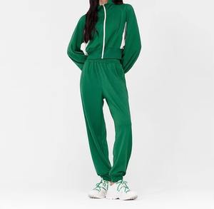 Chándal Ligero con Cremallera para Mujer en Tallas Personalizadas, el Mejor Material con Capucha, Tinte Liso para la Temporada de Invierno - Product Image 6