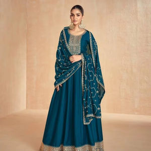 Lujoso Premium Silk Shalwar Kameez Micro Silk Inner & Dupatta 3M Flair-Conjunto étnico perfecto para fiestas - Product Image 1