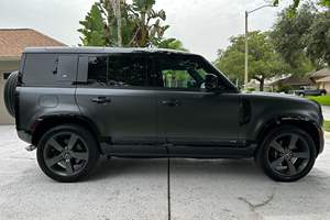 LAND ROVER DEFENDER 110 V8 CARPATHIAN EDITION 2023 d'occasion, conduite à gauche/droite - Product Image 6