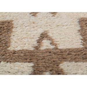 พรมขนสัตว์ถักมือสีเบจและสีน้ำตาล ลายเรขาคณิตและนามธรรม สไตล์โบโฮ สำหรับบ้าน ห้องโถง ห้องนั่งเล่น รูปทรงสี่เหลี่ยมผืนผ้า รุ่น Pae-134 - Product Image 3
