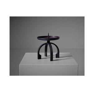 Ensemble de bougeoirs en métal bohème chic avec des découpes complexes, parfait pour la décoration de la table, du salon, de la chambre ou des événements - Product Image 1