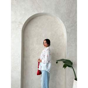 Colección al por Mayor de Blusas y Camisas Bordadas para Mujer - Product Image 4