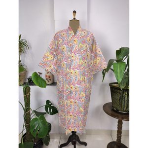Boho-Hausrobe Indischer Handbedruckter Baumwollkimono Mit Lebendigen Blten Perfekt Fr Den Sommer Luxurise Strandferien Plus - Product Image 3