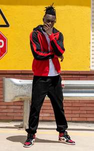 Sudaderas con capucha con cremallera para hombre de calidad superior Nuevo diseño de moda Etiquetas digitales personalizadas Secado rápido para la temporada de invierno bordada - Product Image 3