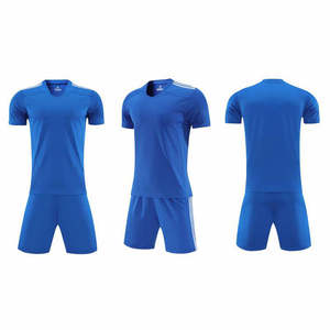 Dernier modèle de la meilleure collection Maillot et pantalon de football réversible confortable Chemise à manches courtes pour l'extérieur Uniforme de football - Product Image 3