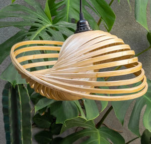 Abat-jour de cadre en bambou fait à la main vietnamien-couvertures d'éclairage suspendues en gros pour la décoration intérieure et les salons d'hôtel élégants - Product Image 1