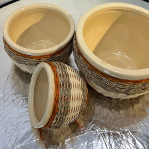 Mezcla creativa de cerámica y artesanía tradicional de ratán y algas marinas Producto superior para el hogar y el Jardín-Maceta de cerámica - Product Image 1