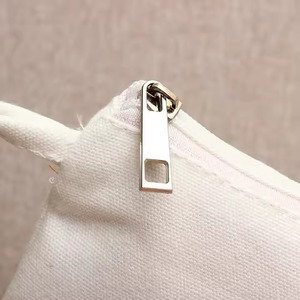 Trousse de maquillage en toile de coton vierge avec sac de rangement pour cosmétiques à fermeture éclair pochette cosmétique blanche - Product Image 3