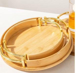 Bandejas de madera grandes hechas a mano con mango de metal, ideales para el desayuno, aperitivos y servir a los invitados en las fiestas - Product Image 3