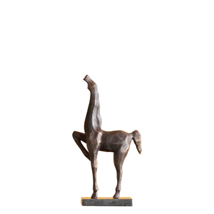 Sculpture en métal de finition antique de conception minimale pour la fonction de cadeau et d'attribution Conceptions personnalisées disponibles pour les hôtels au meilleur prix - Product Image 6