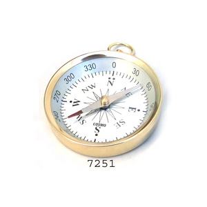 Collection antique de boussole de poche nautique Boussole nautique en laiton de haute qualité à vendre Utilisation décorative ou produit cadeau - Product Image 5
