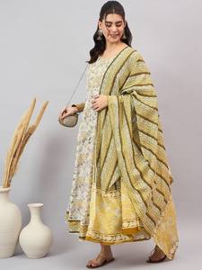 Women <b>Floral</b> Printed Round Neck Thread Work Pure Cotton Kurta With <b>Trousers</b> & Dupatta Bulk product Customized Women Clothing - Product Image 6