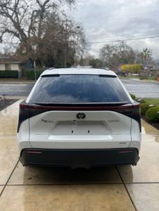 รถยนต์โตโยต้า BZ4X LIMITED ปี 2023 มือสอง - Product Image 3