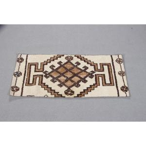 1,5x3,4 ft Vintage Rug, Turkish Small Rug, <b>Brown</b> Patchwork <b>Wool</b> Rug - Product Image 3