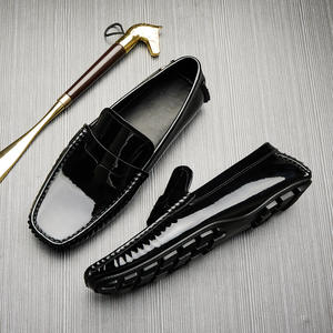 Chaussures de bureau en cuir véritable pour hommes avec semelle extérieure résistante à l'usure et semelle intérieure respirante, chaussures formelles - Product Image 2