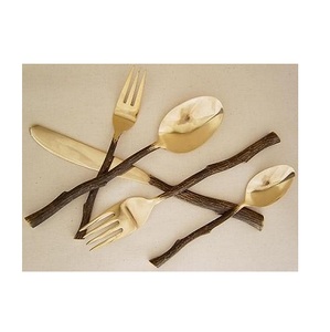 Juego de cubiertos de acero inoxidable con revestimiento de titanio y oro de alta calidad, juego de cubiertos de diseño elegante y eterno, 4 piezas - Product Image 3