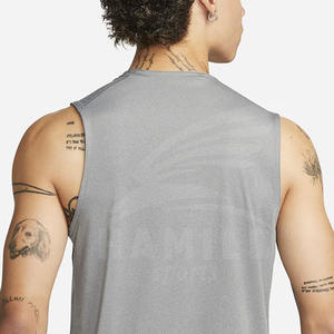 Gilet de sport en coton 230 GSM pour homme, débardeur uni sans manches avec logo personnalisé pour musculation et fitness, personnalisable - Product Image 5