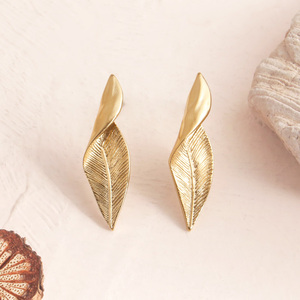 Orecchini con perno in acciaio inossidabile di tendenza gioielli di moda 18K placcato in oro orecchini di design gioielli all'ingrosso - Product Image 3